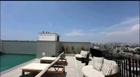 Luxury Barranco Pool Zoe Apartment in Barranco