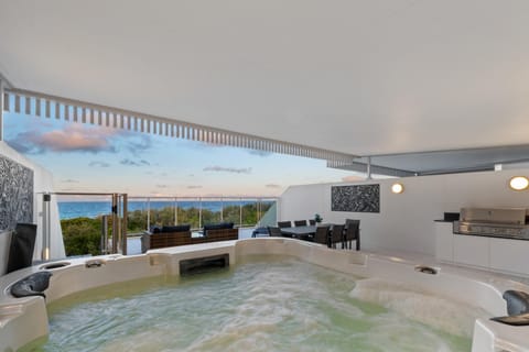 Hot Tub, Balcony/Terrace