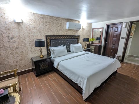 Diplomat Fort Bed and Breakfast in Karachi