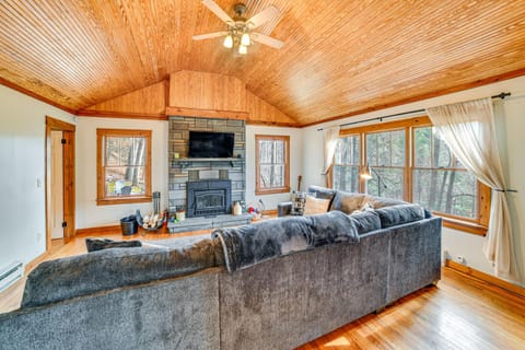 Cozy Cottage Near Hiking and Skiing! Maison in Delaware