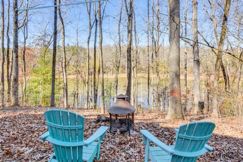 Lakefront Gem with Games in Westminster! House in Lake Hartwell