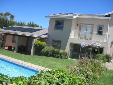 Plett's Life house House in Plettenberg Bay