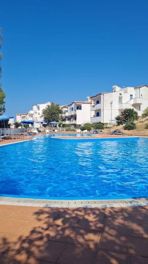 Pool view, Swimming pool, Swimming pool