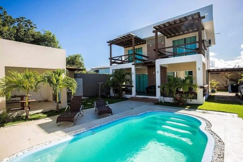 Casa na Praia dos Milionários, para Família com Piscina House in Ilhéus