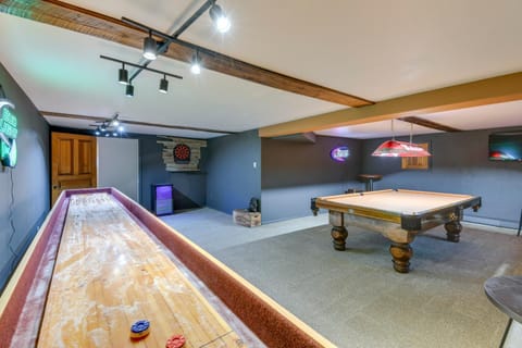 Game Room, Media Room and Pool Luxe Villa in Craig! Villa in Craig