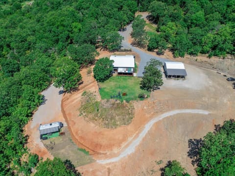 Twisted Tree with Arkansas River Views and Hot Tub House in Muskogee