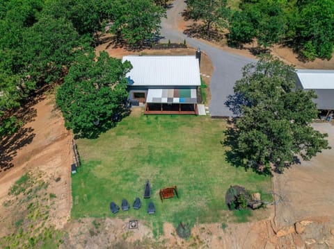 Twisted Tree with Arkansas River Views and Hot Tub House in Muskogee