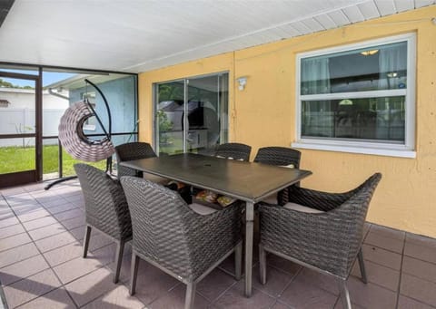 Clearwater House 3 bedrooms-pool Casa de campo (Villa) in Largo