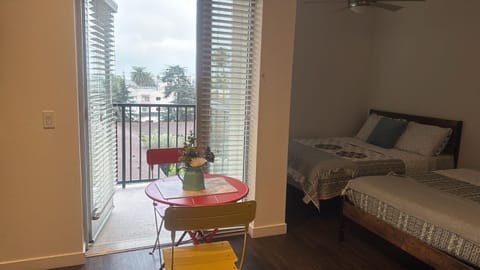 Hollywood loft FREE parking and WIFI Apartment in Hollywood