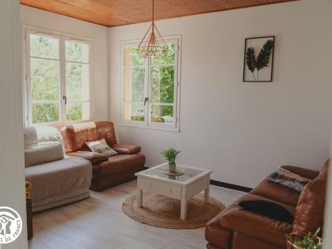 Gîte avec jeux et terrasse à La Guittière - FR-1-426-567 House in Talmont-Saint-Hilaire