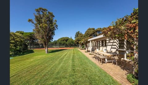 Wattle Grove Portsea House in Portsea