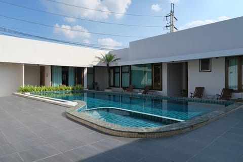 Pool view, Swimming pool