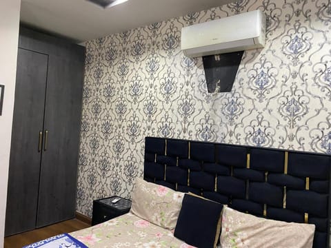 Gulberg Green Islambad Apartment in Islamabad