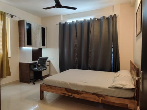 Spacious 3BHK in East Bangalore with full equipped kitchen- 26A Apartment in Bengaluru