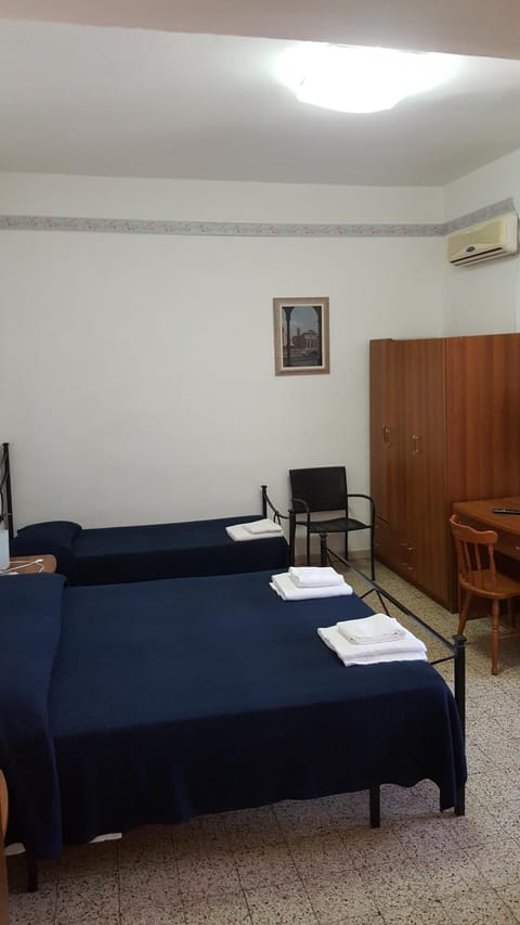 Albergo Pensione Ardenza SELF CHECK-IN Hotel in Livorno