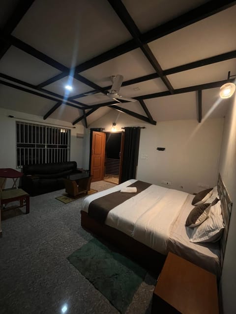 Mountain Whispers Luxury Homestay Apartment in Madikeri