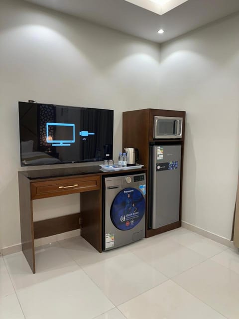 TV and multimedia, microwave, washing machine