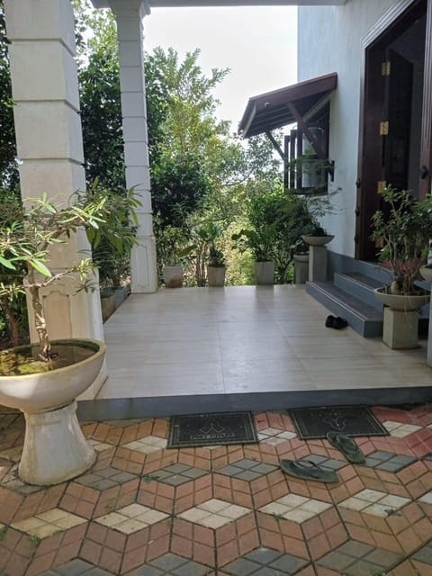 Kings Villa Bandaragama Apartment in Colombo