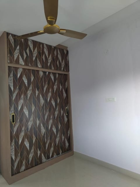 FOURTH FLOOR OF SRi GOWRI RESIDENCY House in Hyderabad