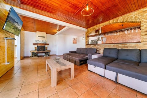 Villa Anada, Jacuzzi & Sauna Villa in Réunion