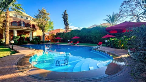 Charming Luxury Villa - Pool & Hot Tub Villa in Marrakesh