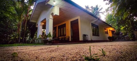 Ayuvilla Villa in Ahangama