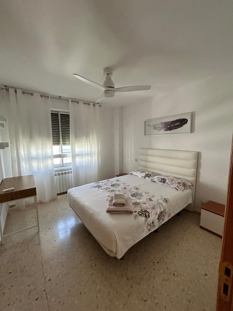 VUT Parque II TORREON 4 dormitorios y 2 baños Parking gratuito cercano Apartment in Ciudad Real