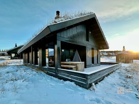 Property building, Winter, Balcony/Terrace