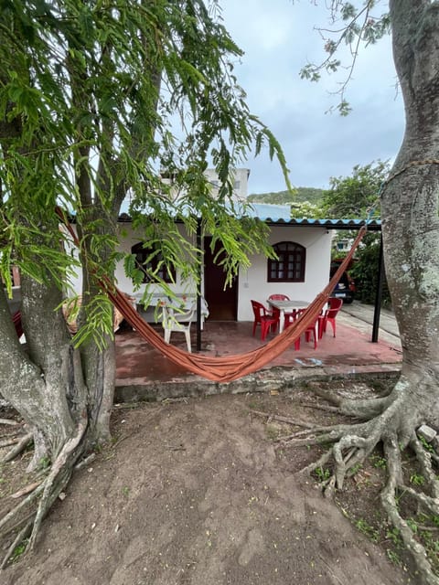 Casa do Vagão House in Vila Canaa