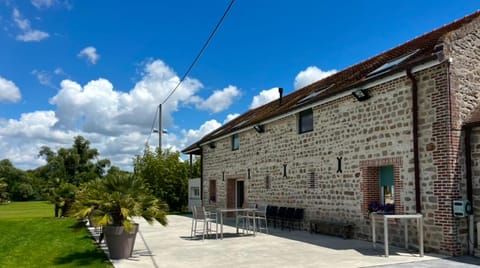 Suite du pré Robert Apartamento in Laon