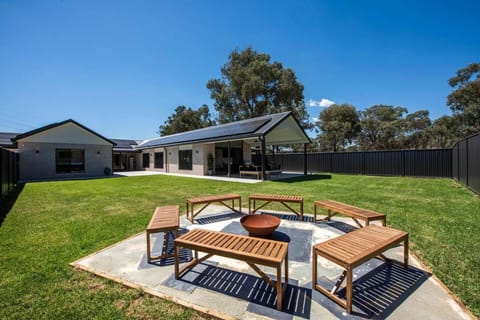 Patio, Garden, sunbed