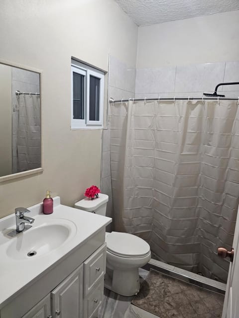 Blooms Estate Vacation rental in Portmore