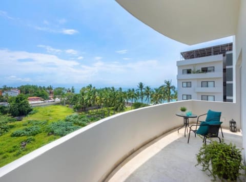 View (from property/room), Balcony/Terrace, Garden view, Sea view