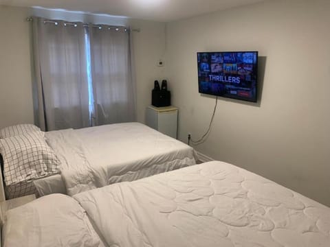 699A Lawrence Avenue West Suites - 70in TV Vacation rental in Vaughan