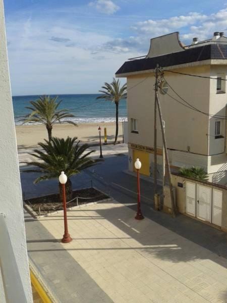 Hostal Cubelles Bed and Breakfast in Garraf