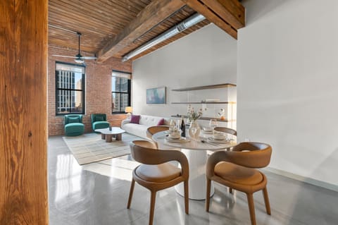 The Aurelia - Luxury Industrial Loft near NYC Apartment in Jersey City