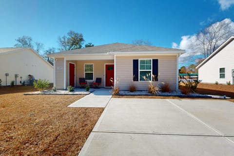 Whispering Waves Retreat Maison in Ocean Isle Beach