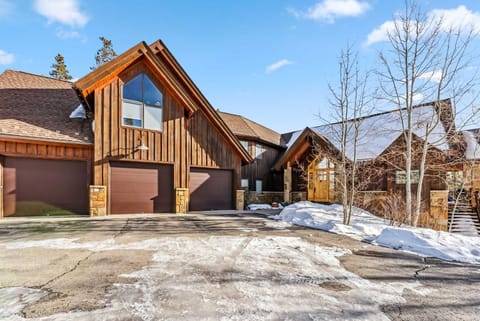 Woodsy Silverthorne Retreat with Patio Apartment in Wildernest