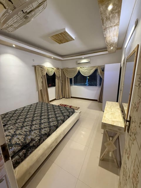 Stunning Sea View 3-Bed Escape! Apartment in Karachi