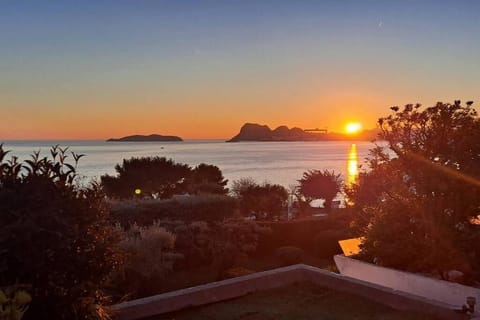 Vue sur mer et baie de la ciotat Apartment in La Ciotat