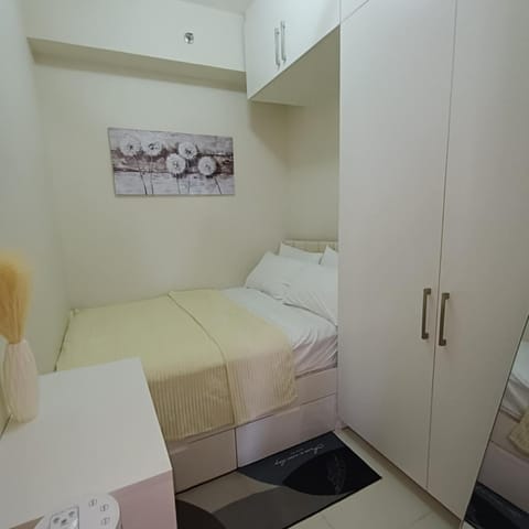 Field Residence Cozy Condo In Paranaque Apartment hotel in Las Pinas