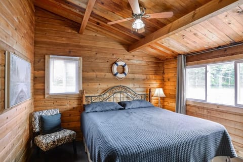 Severn Falls Cottages Chalet in Muskoka Lakes