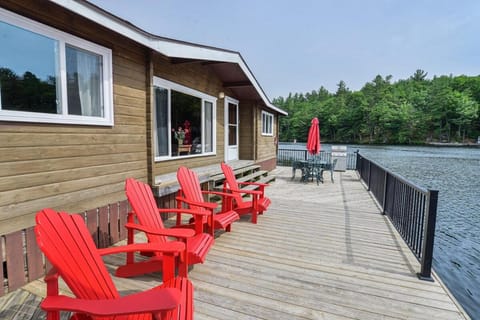 Severn Falls Cottages Chalet in Muskoka Lakes