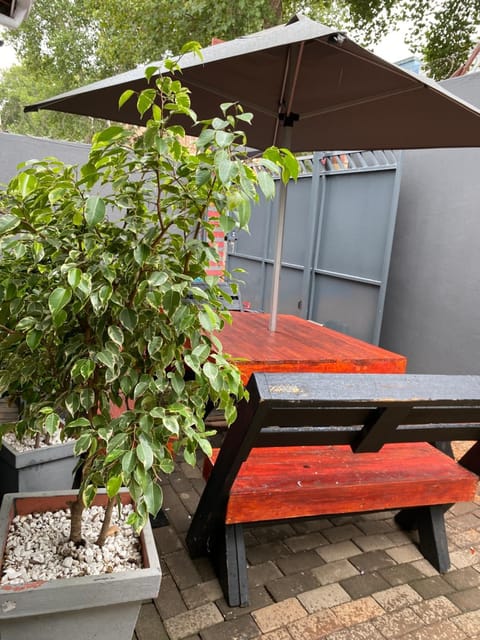 Patio, Day, Garden, Balcony/Terrace, Dining area, Garden view