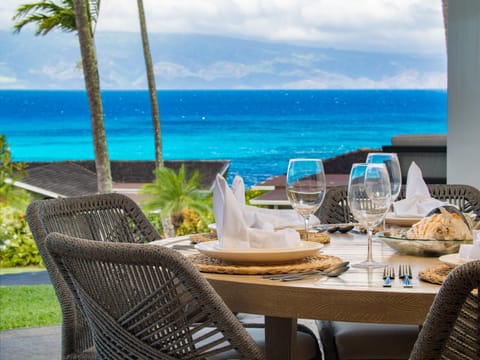 Exclusive Oceanfront Access at Alaeloa #3 House in Kapalua