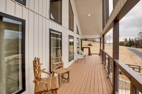 Lake Guntersville Getaway with Shared Boathouse! Apartamento in Guntersville Lake