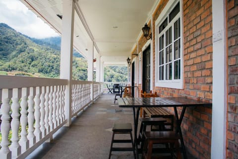 BBQ facilities, Balcony/Terrace