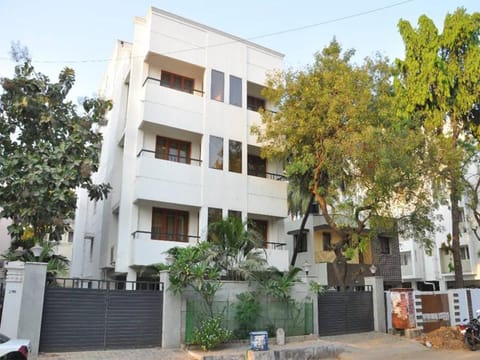 Phoenix Serviced Apartment - Anna Nagar Eigentumswohnung in Chennai
