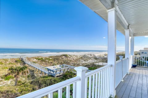 The Beach Escape House in Butler Beach