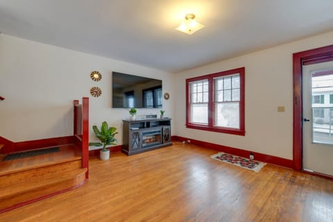 Walk to Cornell University Charming Duplex! Casa in Ithaca